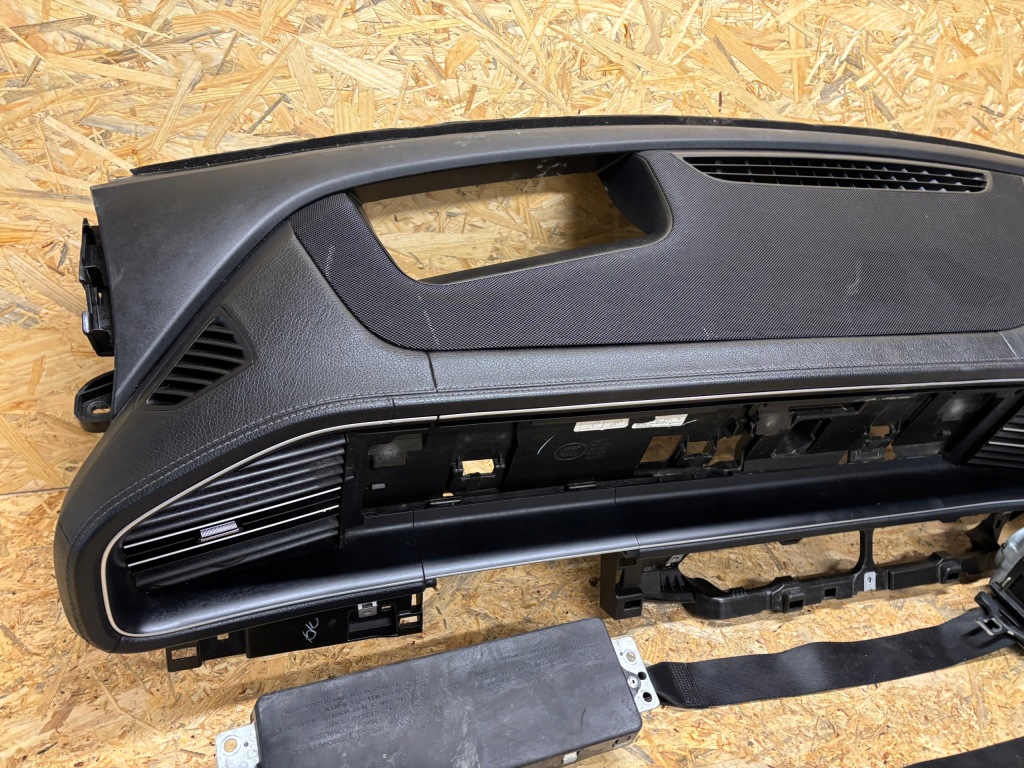 фото №6, Mercedes gle w167 coupe приборная панель панель  ремни комплект idealna оригинал подушка безопасности