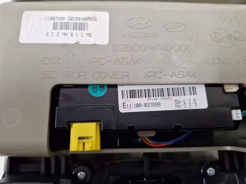 фото №8, Kia carens 4 iv лампа потолочный освещение кабины салона 92800-a4xxx