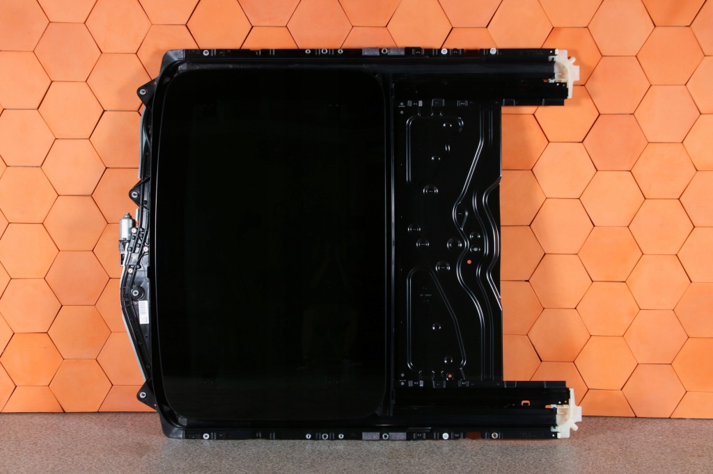 фото №1, Bmw f10 люк стекло крыша сдвижной