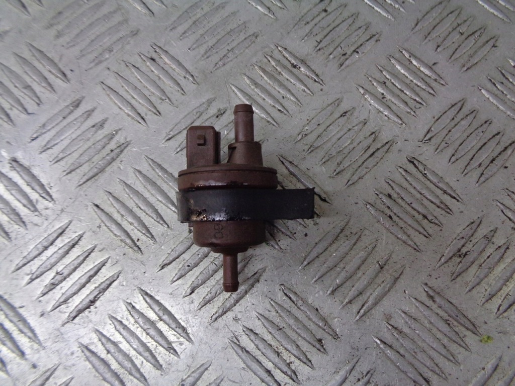 фото №1, Клапан вакуумa peugeot 407 2.0 2580008b