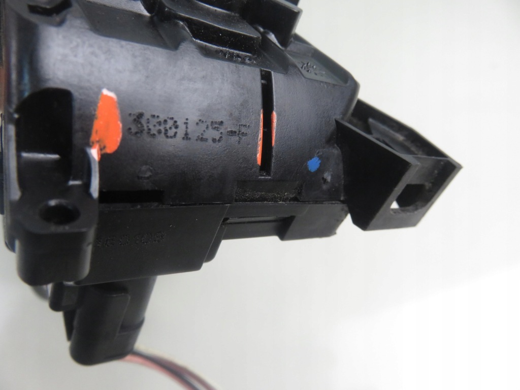 фото №3, Замок правий передній renault clio iii grandtour 300125f