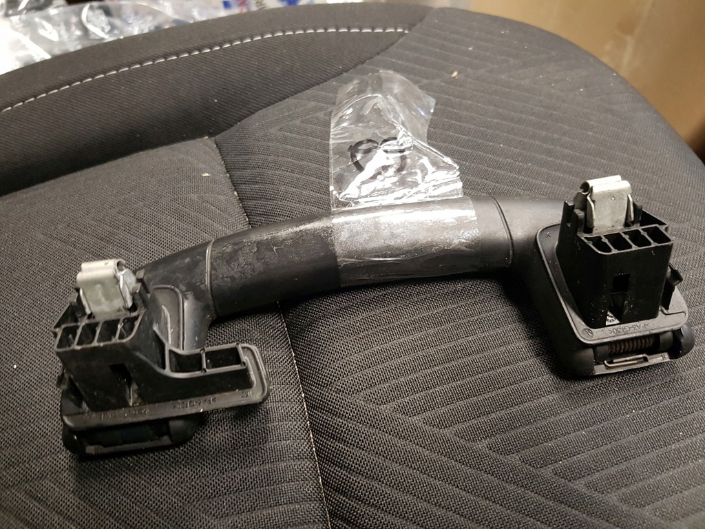 фото №5, Ручка кронштейн потолочный vw golf vii 5g0857643b