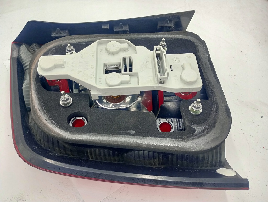 фото №13, Лампа правий задня skoda octavia ii kombi lift 1z9945096a