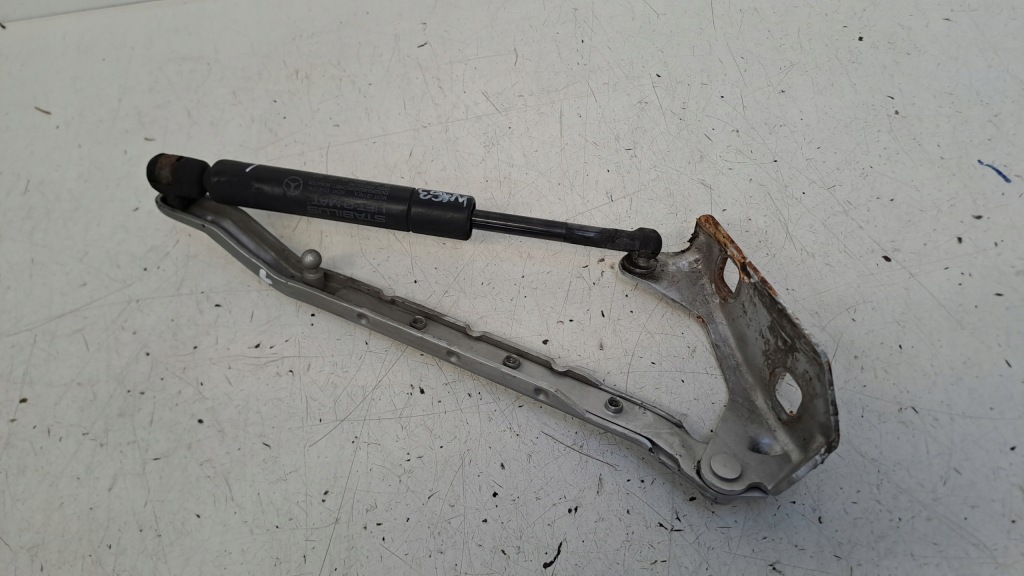 Амортизаторы петли капот 1638800029 пара mercedes ml w163 Недорого