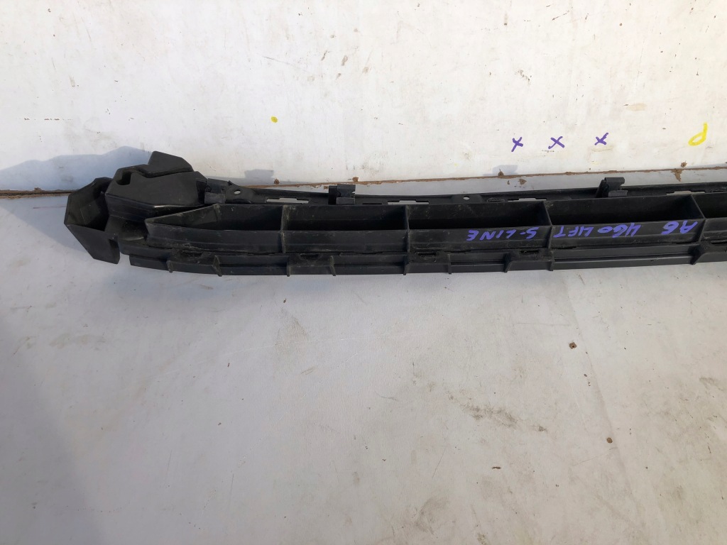 Audi a6 c7 4g lift s-line решётка бампера с Разборки