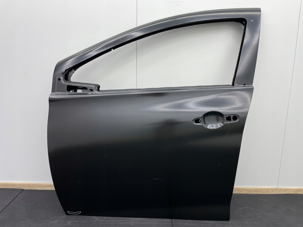 фото №1, Renault zoe дверь передние левая перед nowe оригинальные