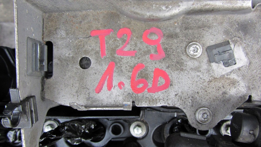 фото №15, Toyota avensis t27 lift t29 1.6 двигун блок двигуна n47c9a01 n47c