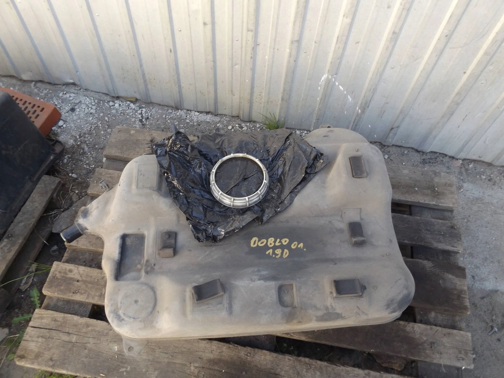 фото №1, Doblo i 1,9d bak бак топлива