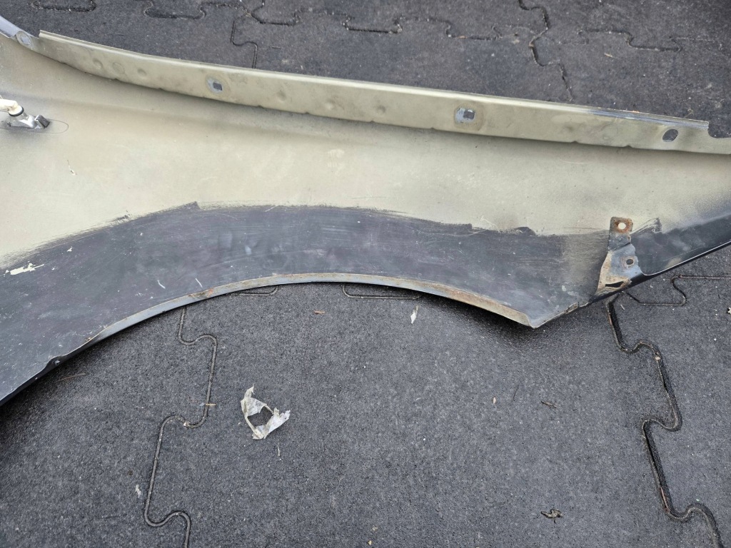 Крыло  перед сторона левая bmw 1 e81 e82 e87 с Разборки