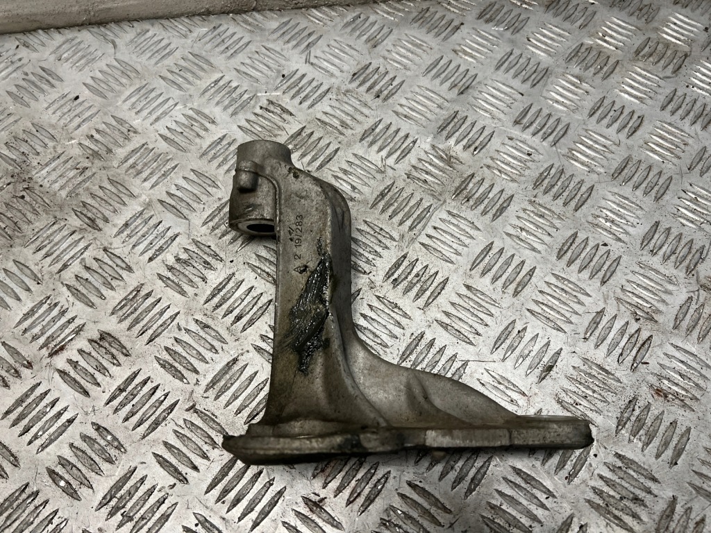 фото №1, Кронштейн кронштейн підрамник правий renault clio v org