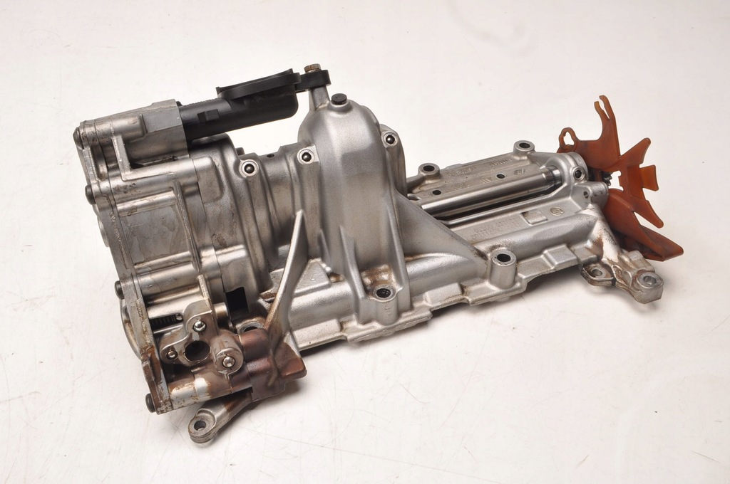 фото №5, Bmw z4 e89 2.0 16v насос масла масляная 16r 7632111 763211102