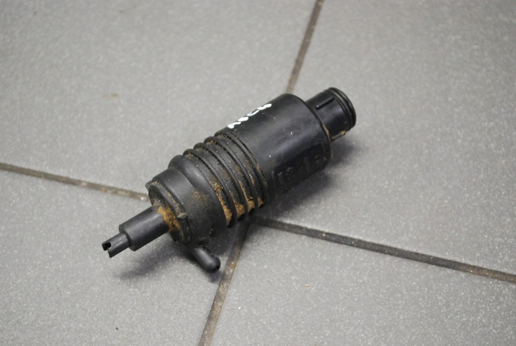 фото №1, Помпа распылителя audi a6 c4 4a0955651