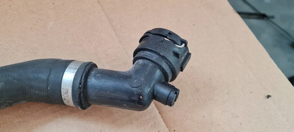 фото №8, A4 b9 8w шланг wąż wody 2.0 tdi 8w0122293h a5 8w