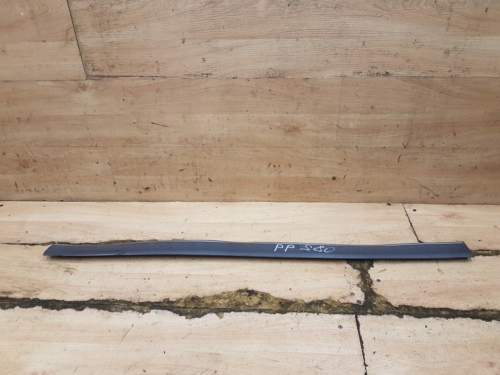 фото №1, Молдинг боковая дверь перед правая volvo s80