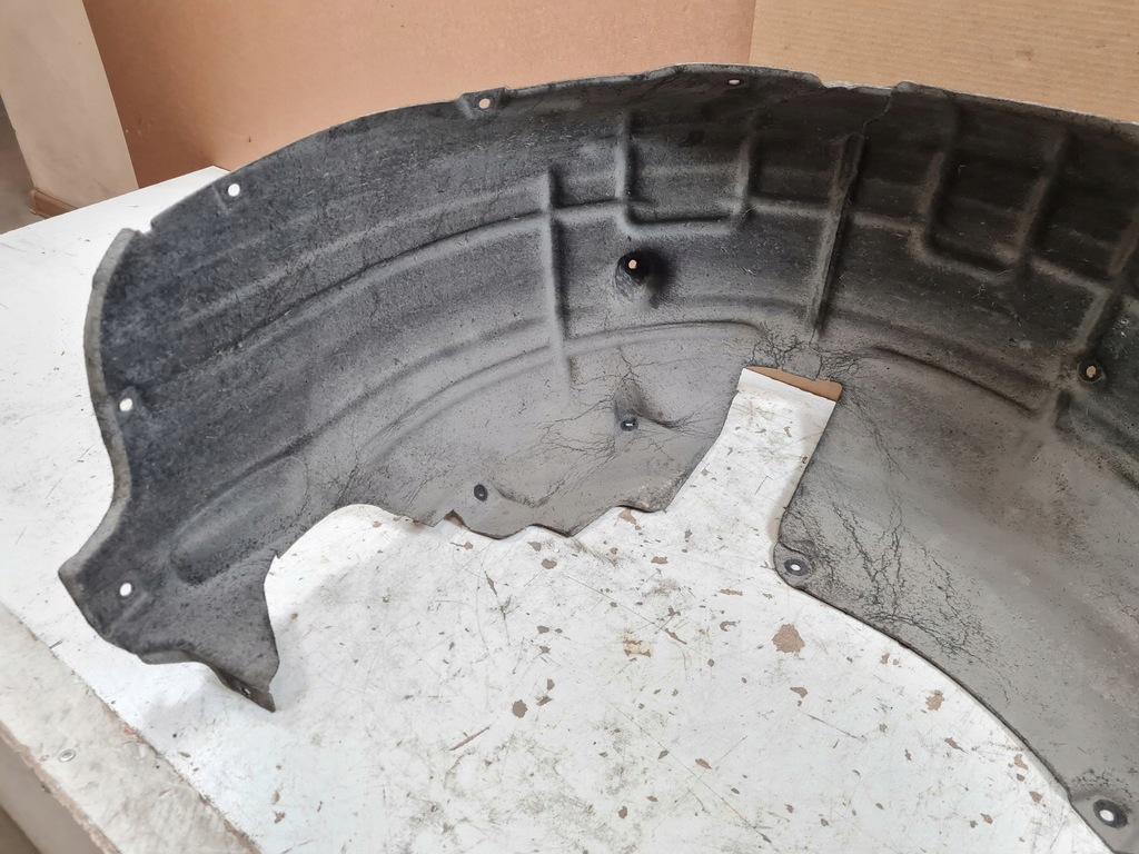 фото №5, Porsche taycan 9j1 2022 підкрилок задні 9j1810970a