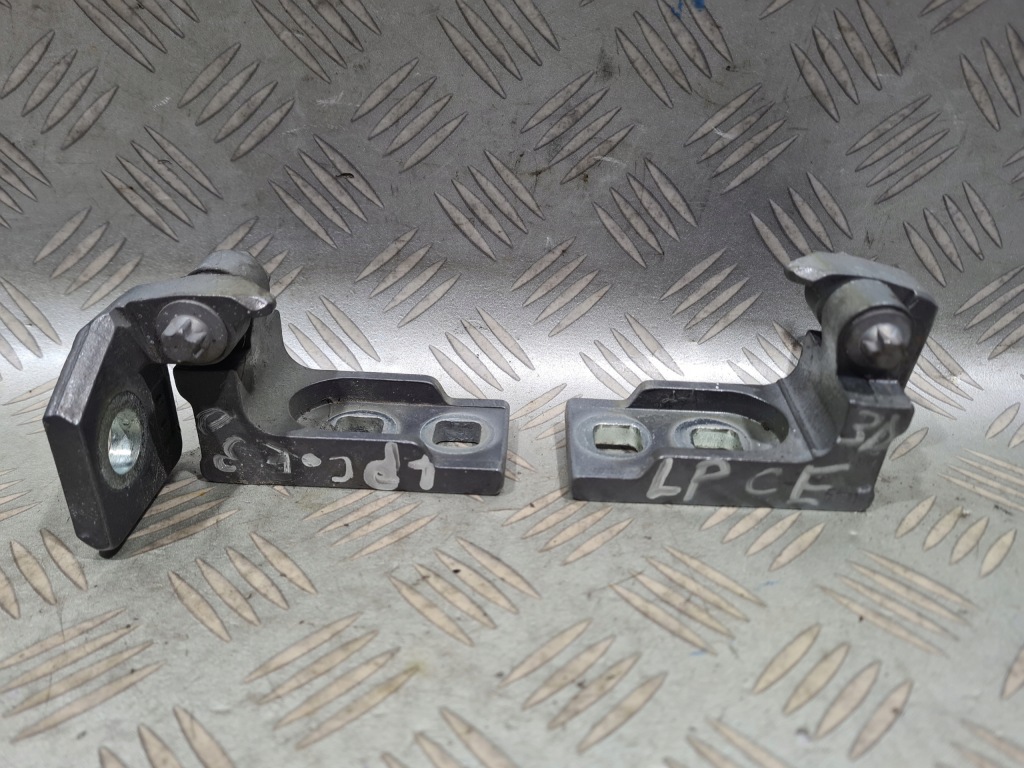 фото №1, Петля дверь левый перед opel corsa e 3 дверь