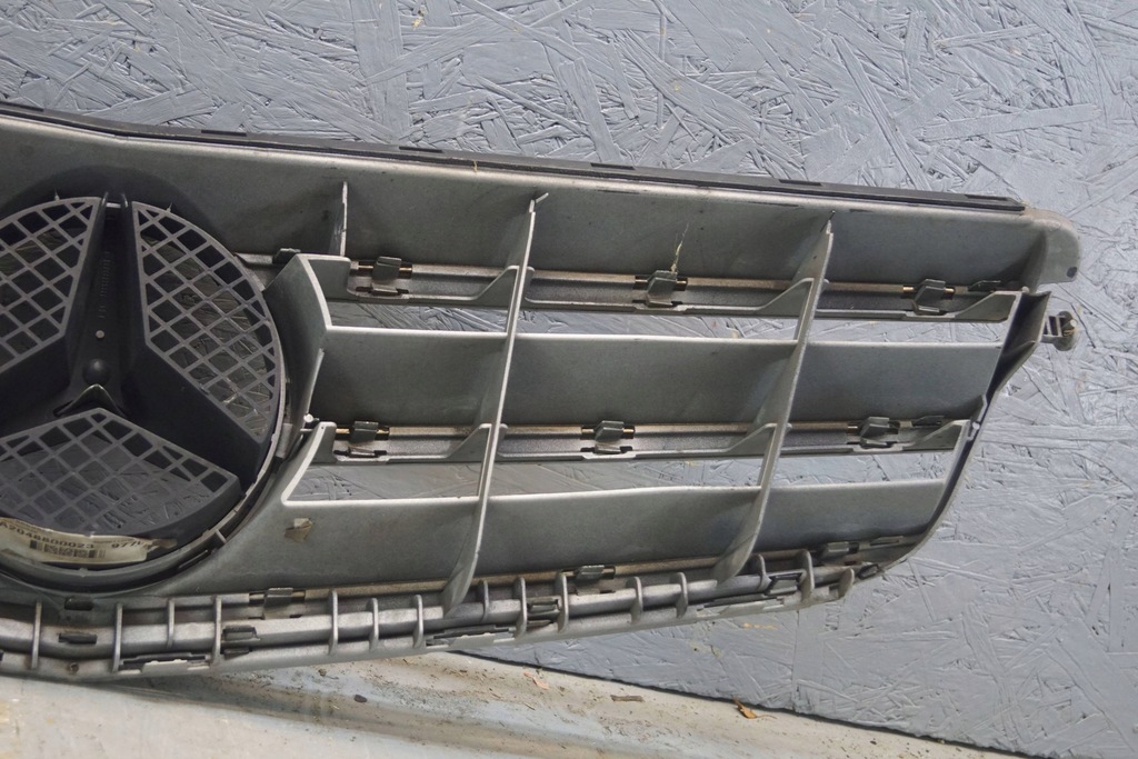 фото №16, Mercedes w204 решітка радіатора решітка радіатора g315