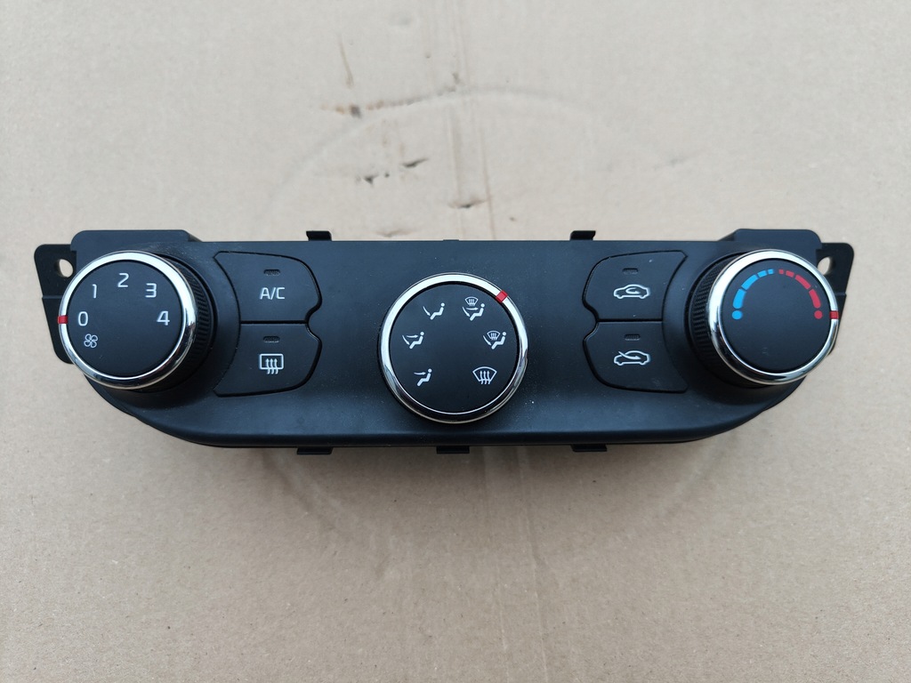 фото №1, Панель кондиціонера обдув kia ceed ii europa
