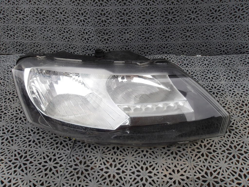 фото №2, Лампа передня права skoda rapid