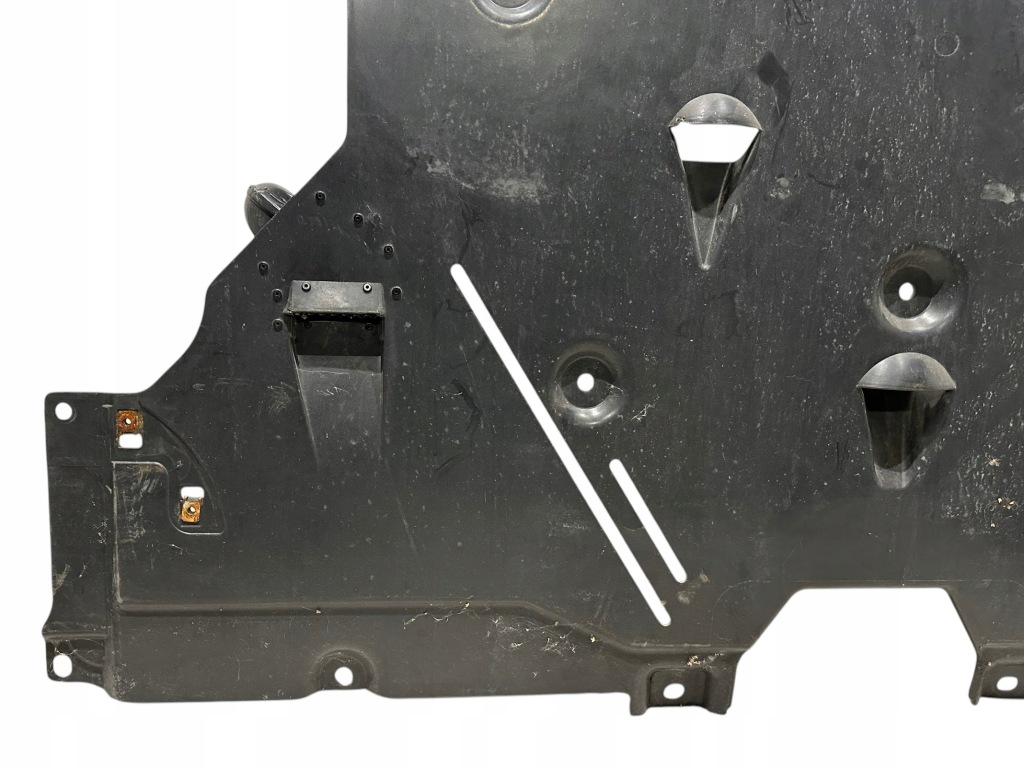 фото №12, Ferrari f12 berlinetta плита захист підвіска 83370900