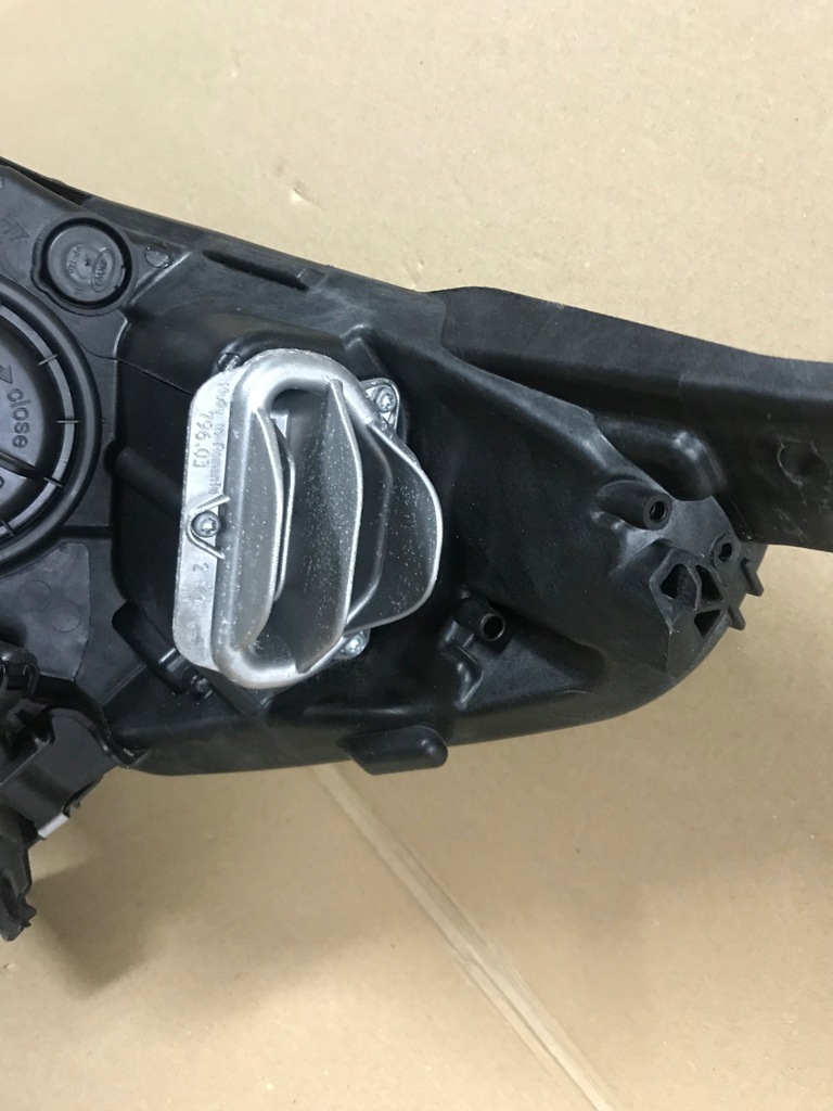 фото №8, Лампа правая opel astra k 5