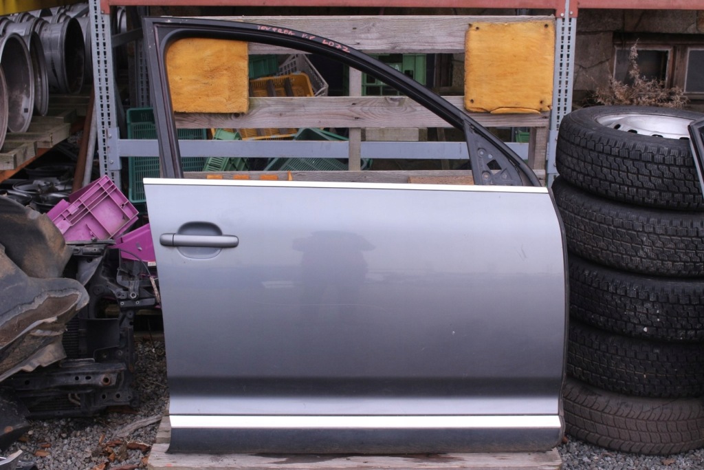 фото №1, Vw touareg 7l дверь правый перед полный ld7z