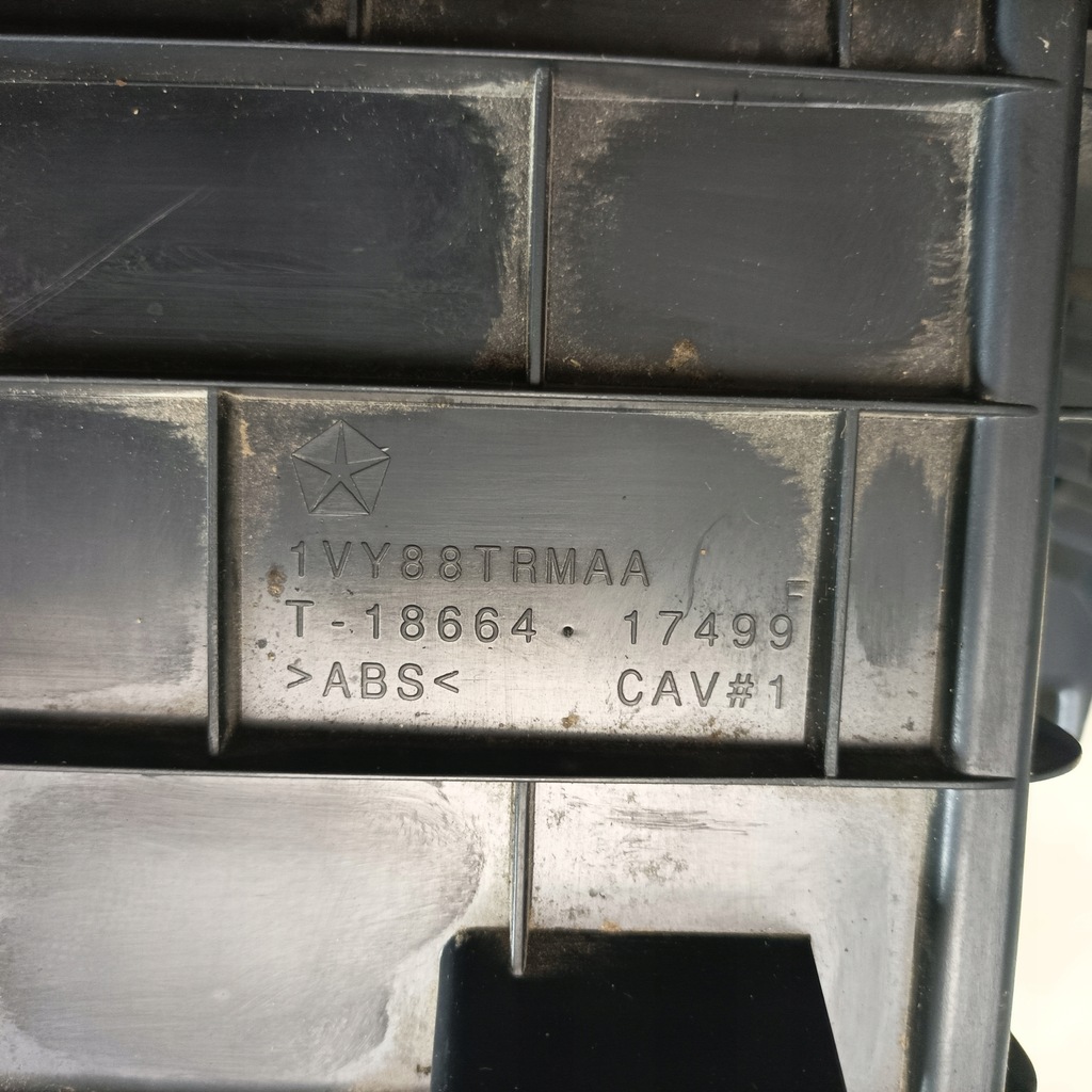 фото №7, Dodge ram 1500 13- бардачок панелі usa 1vy88trmaa