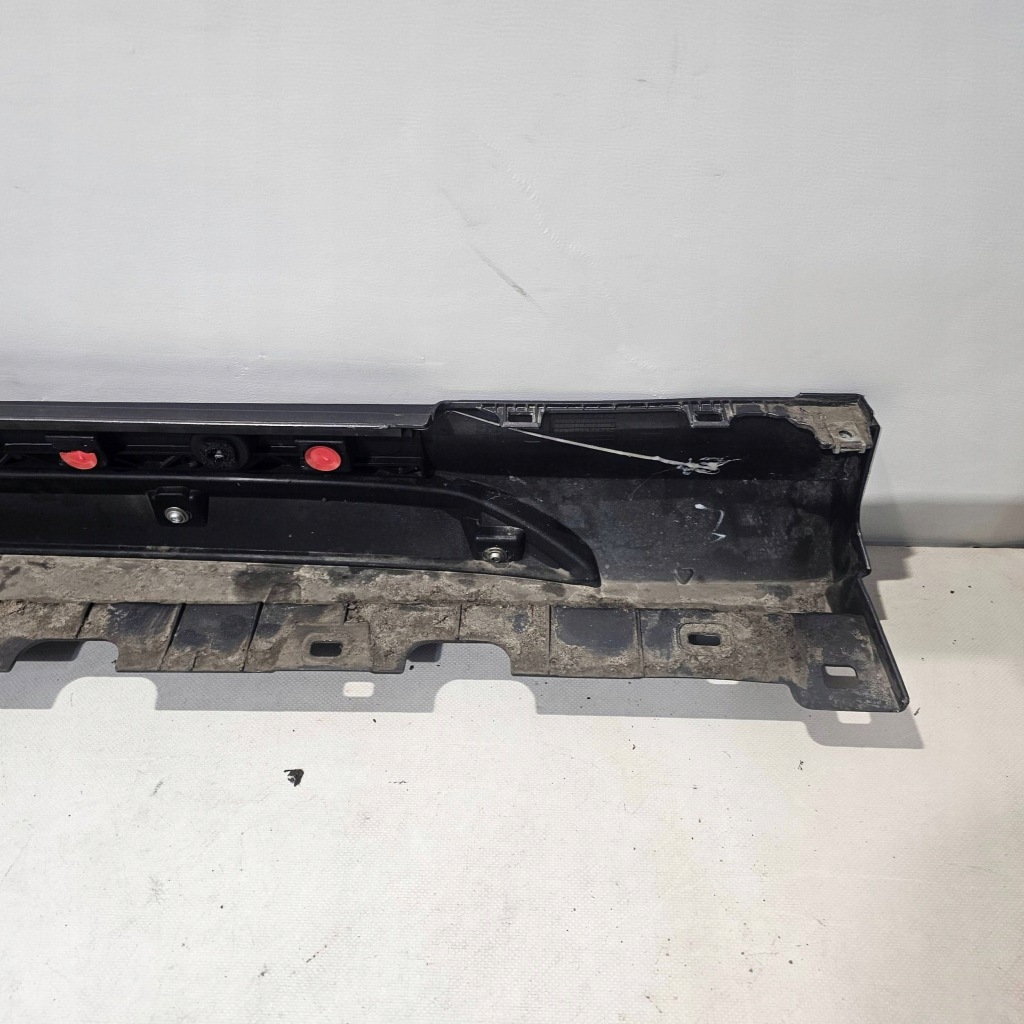 Молдинг поріг ліва maserati grecale trofeo карбон 18073453 Зі Шроту