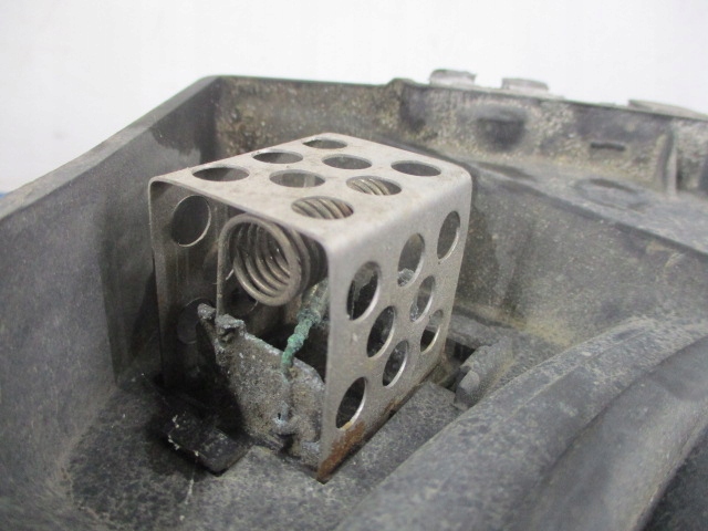 фото №6, Clio iii 1.5dci вентилятор радиатора+ резистор