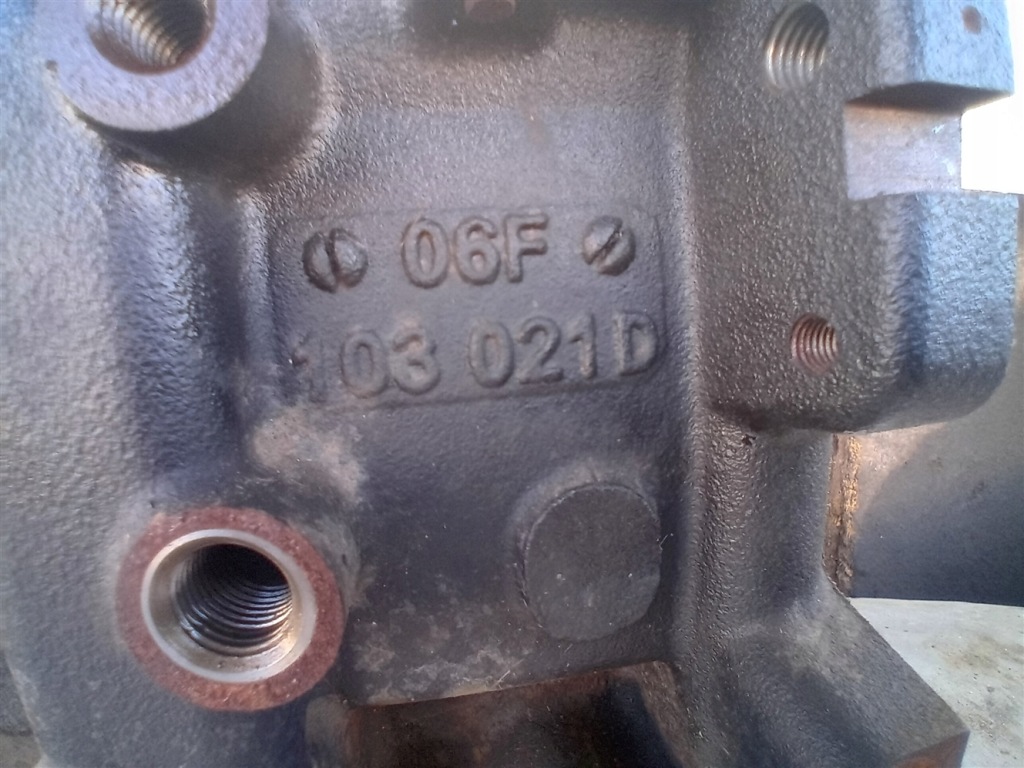 фото №14, Блок двигателя audi a3 8p tt a4 b7 a6 c6 2.0 tfsi bwa bwe bgb axx 06f103021d