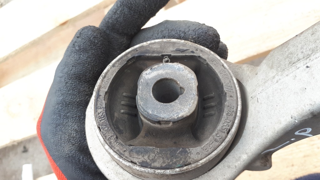 фото №11, A4 b9 8w рычаг левый перед 8w0407693a a5 8w