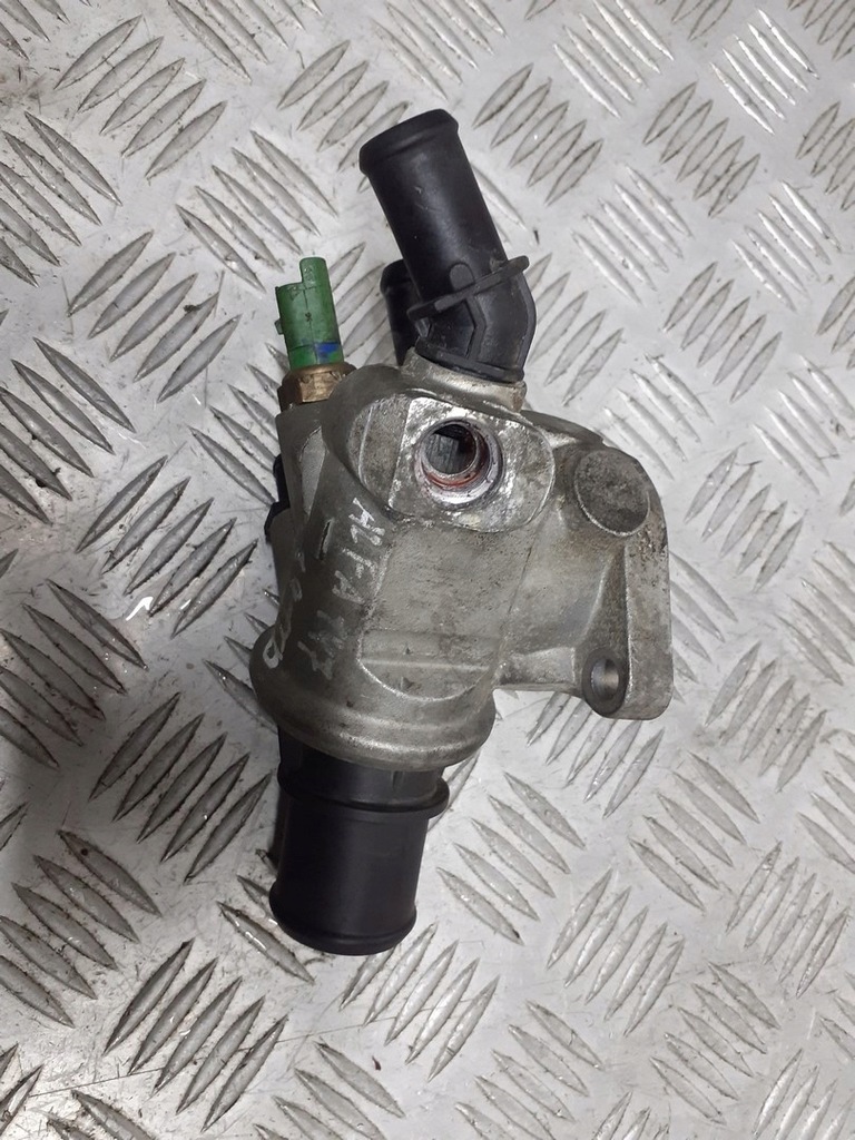 фото №3, Корпус термостата alfa romeo 147 1.9 jtd