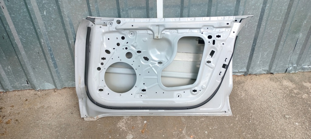фото №6, Дверь правое перед porsche taycan 9j1