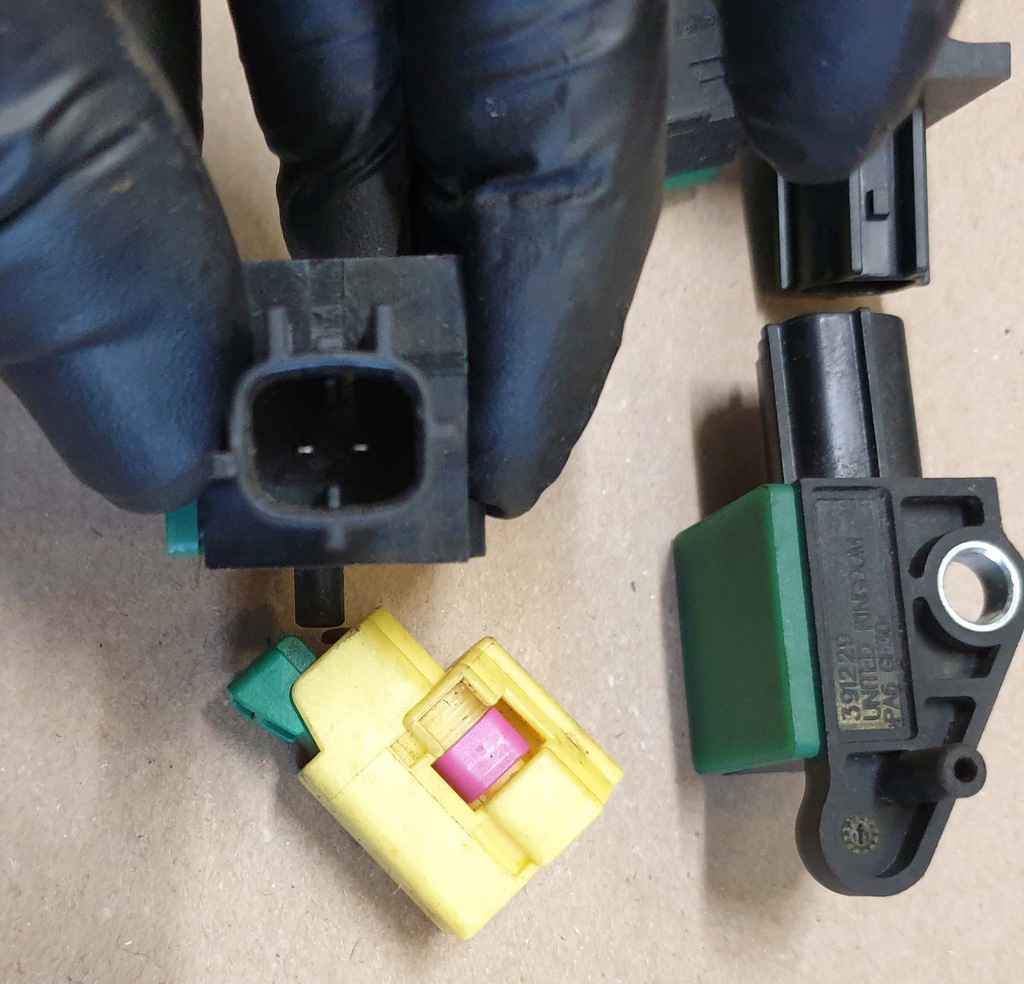 фото №12, Датчик датчик удару бічного подушка безпеки vw tiguan 5n оригінальний номер