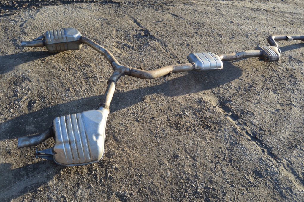 Вихлоп гасник kompletny mercedes w213 e klasa e200 2134907106 2.0cgi Зі Шроту