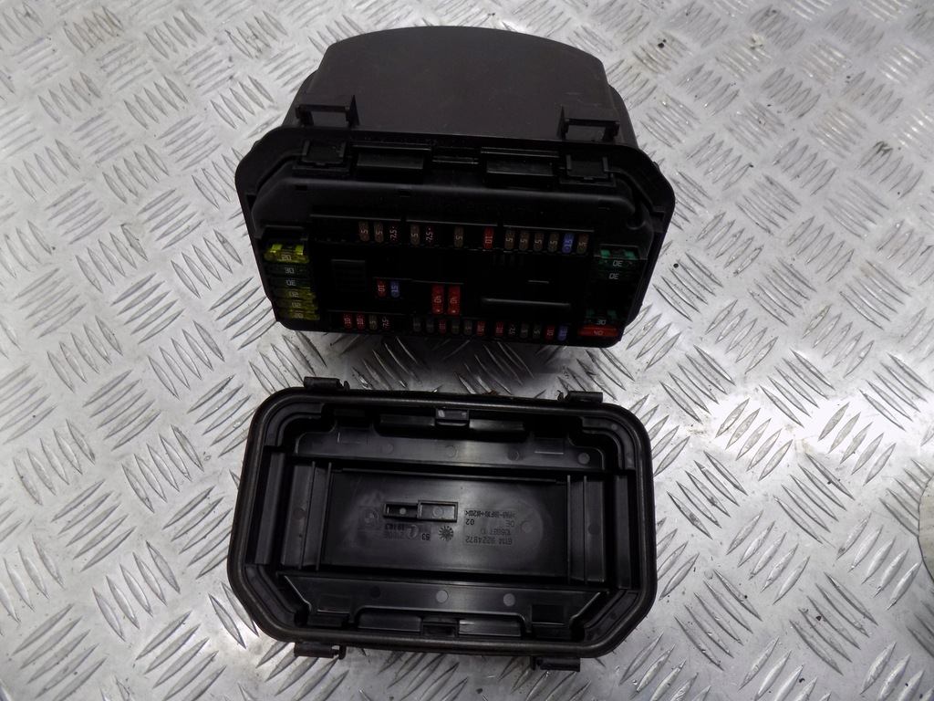 фото №1, Bmw f30 коробка корпус предохранителей