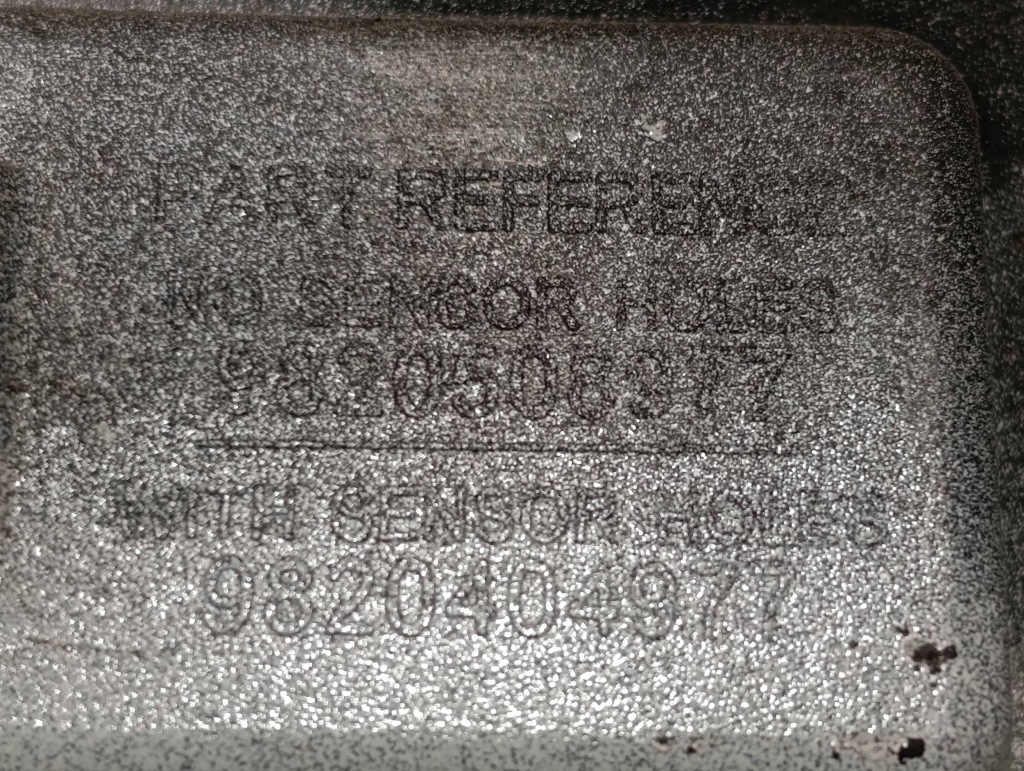 Бампер задняя задний citroen ds7 crossback 17- 9820404977 Оригинал