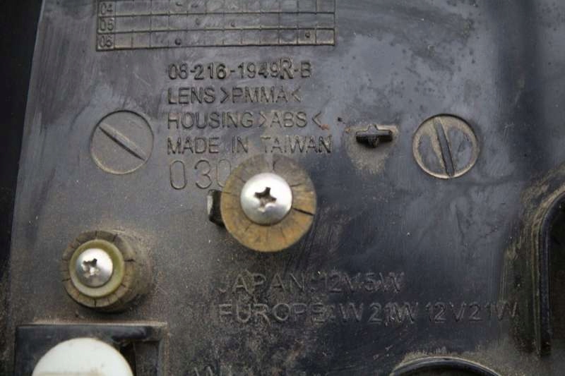 фото №10, Лампа права задня задня 08-216-1949r-b mazda premacy 1 i cp 99-01