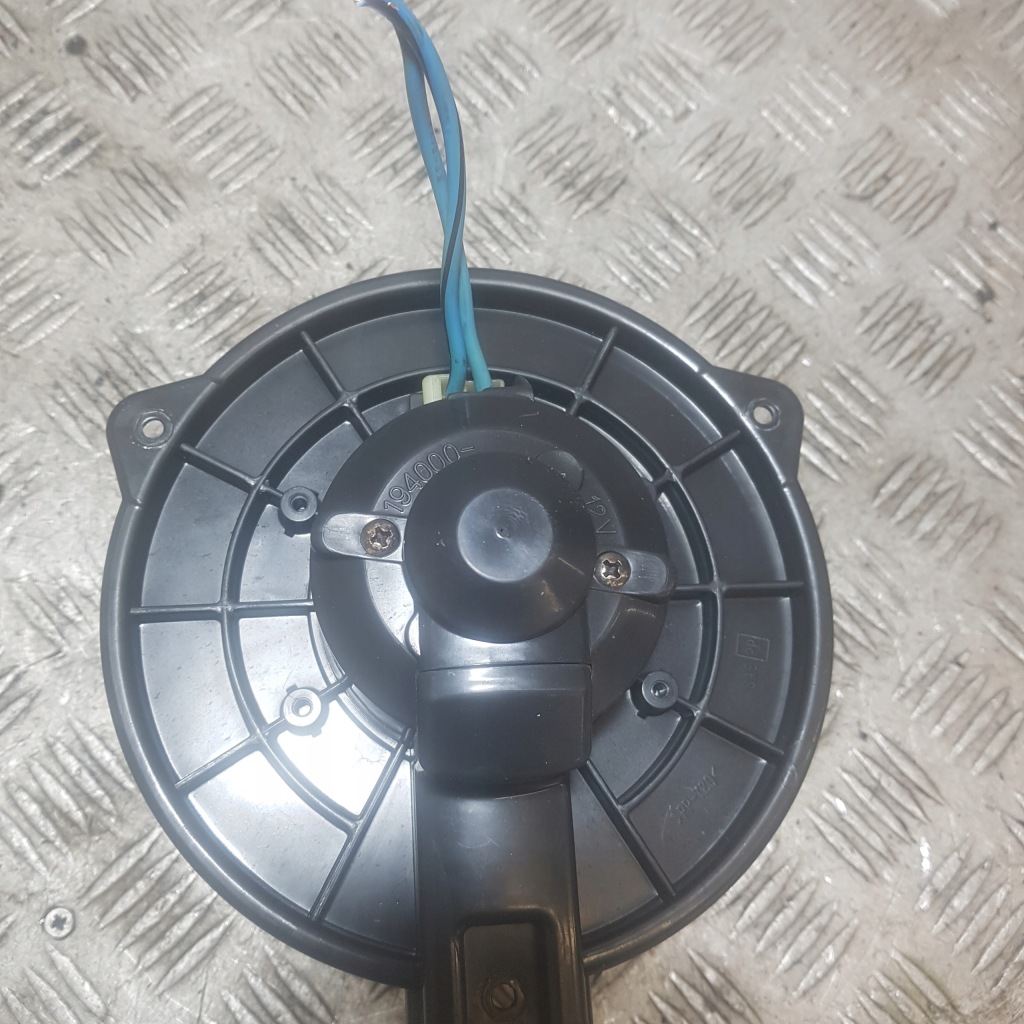 фото №3, Вентилятор обдув toyota avensis 2 194000