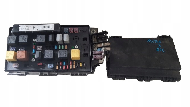 фото №1, Opel astra iii lift gtc 2.0 t коробка запобіжників 13206755