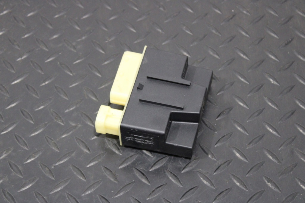 фото №1, Реле модуль вентиляторів citroen c5 aircross 9801916680