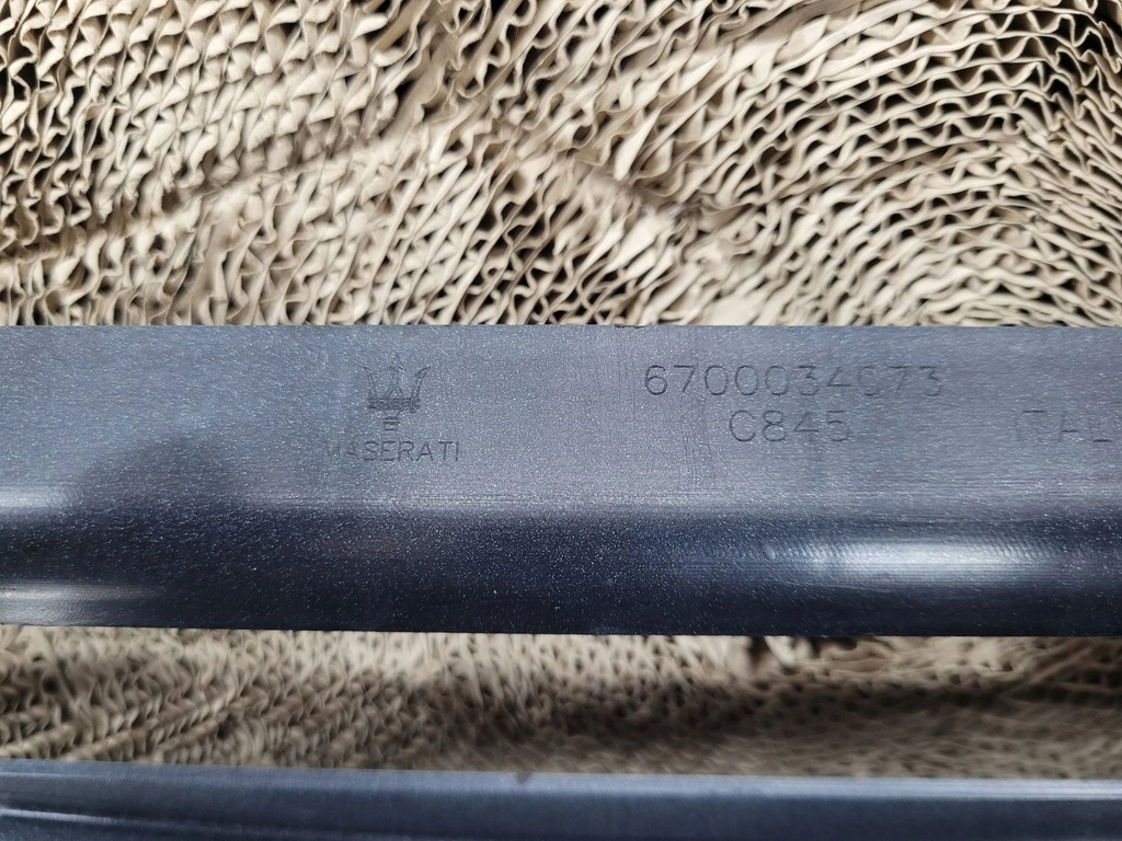фото №13, Maserati levante pas передний усилитель передний перед 6700034073