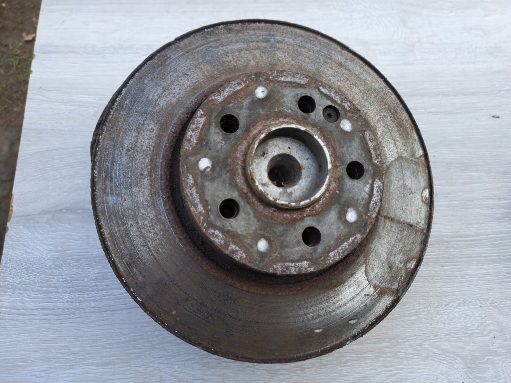 Купити Mercedes vito 639 поворотний кулак права ступиця права