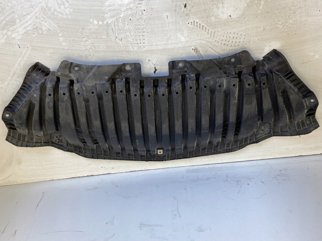 фото №1, W205 захист pod бампер плита a205520500