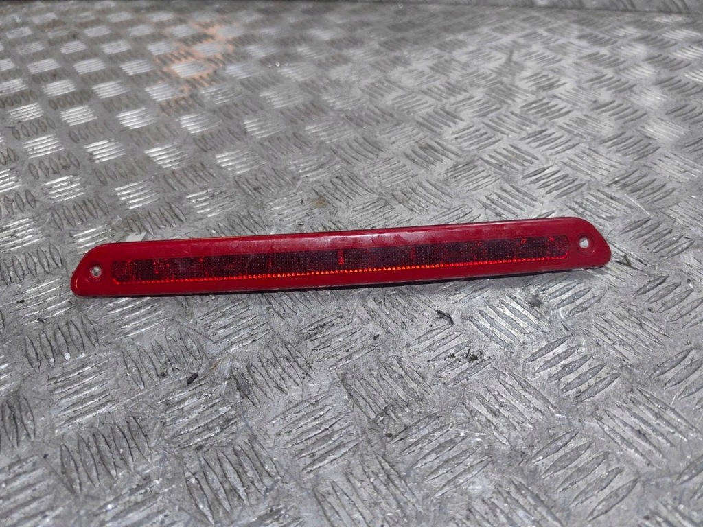 Купити Mercedes sprinter 910 w910 a9109066800 третій світло стоп led