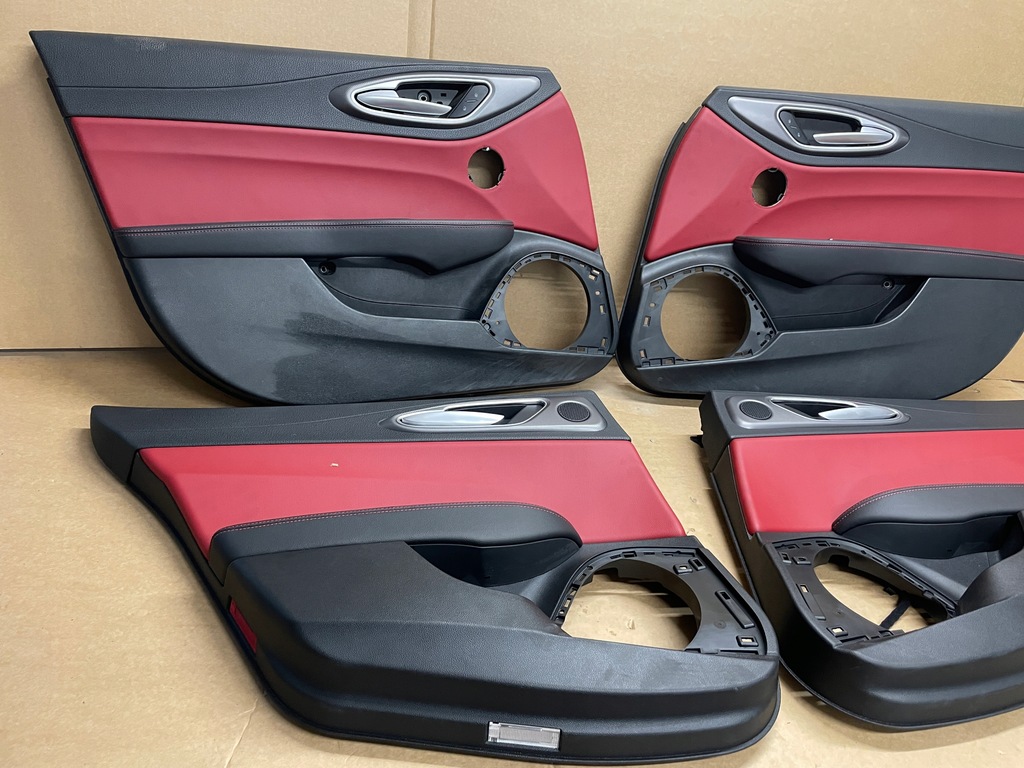 фото №3, Alfa romeo giulia обшивка двері лівий правий перед задня