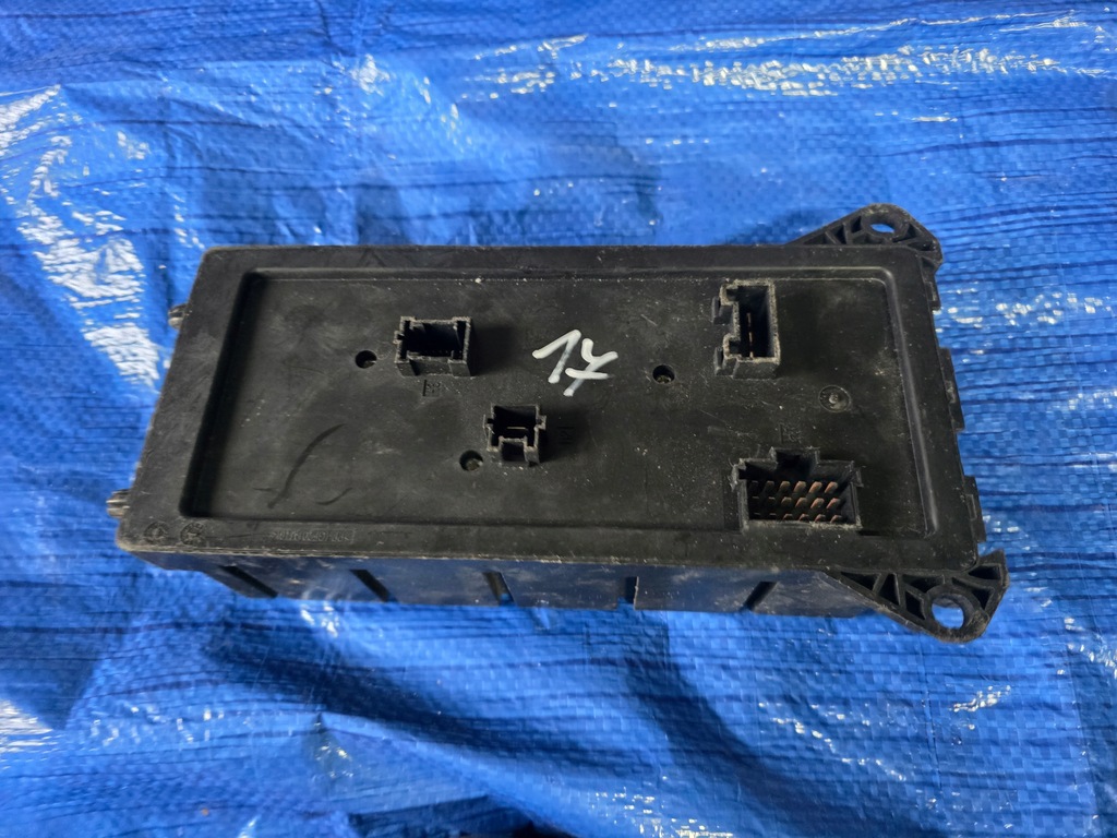 фото №1, Vw crafter i sprinter 906 коробка предохранителей a9065454701