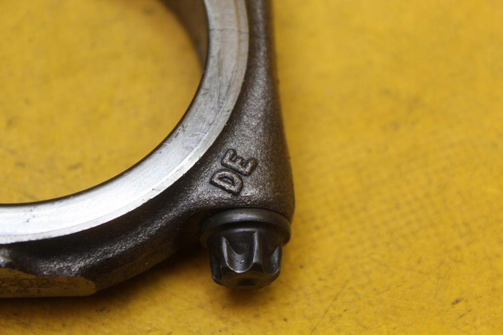 фото №7, Шатун шату́н s4 a4 b6 4.2 b bbk 079d