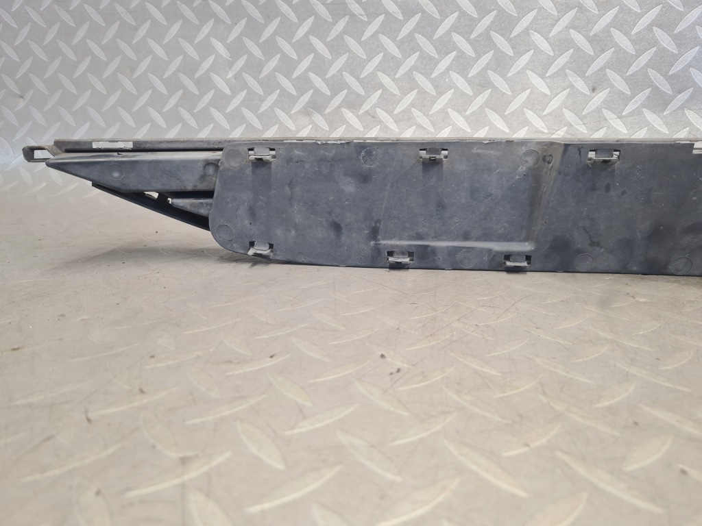 Купить Решётка решётка радиатора бампера средняя corsa e оригинал 39003563