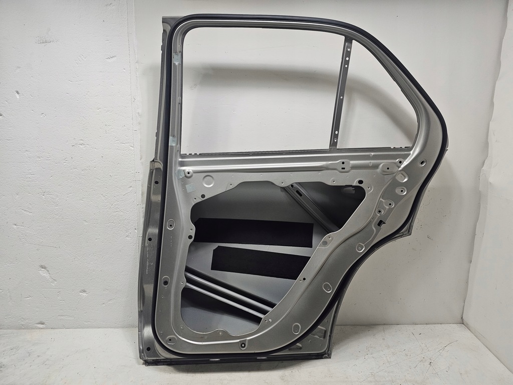 фото №10, Дверь правое задняя задние mercedes gle w167